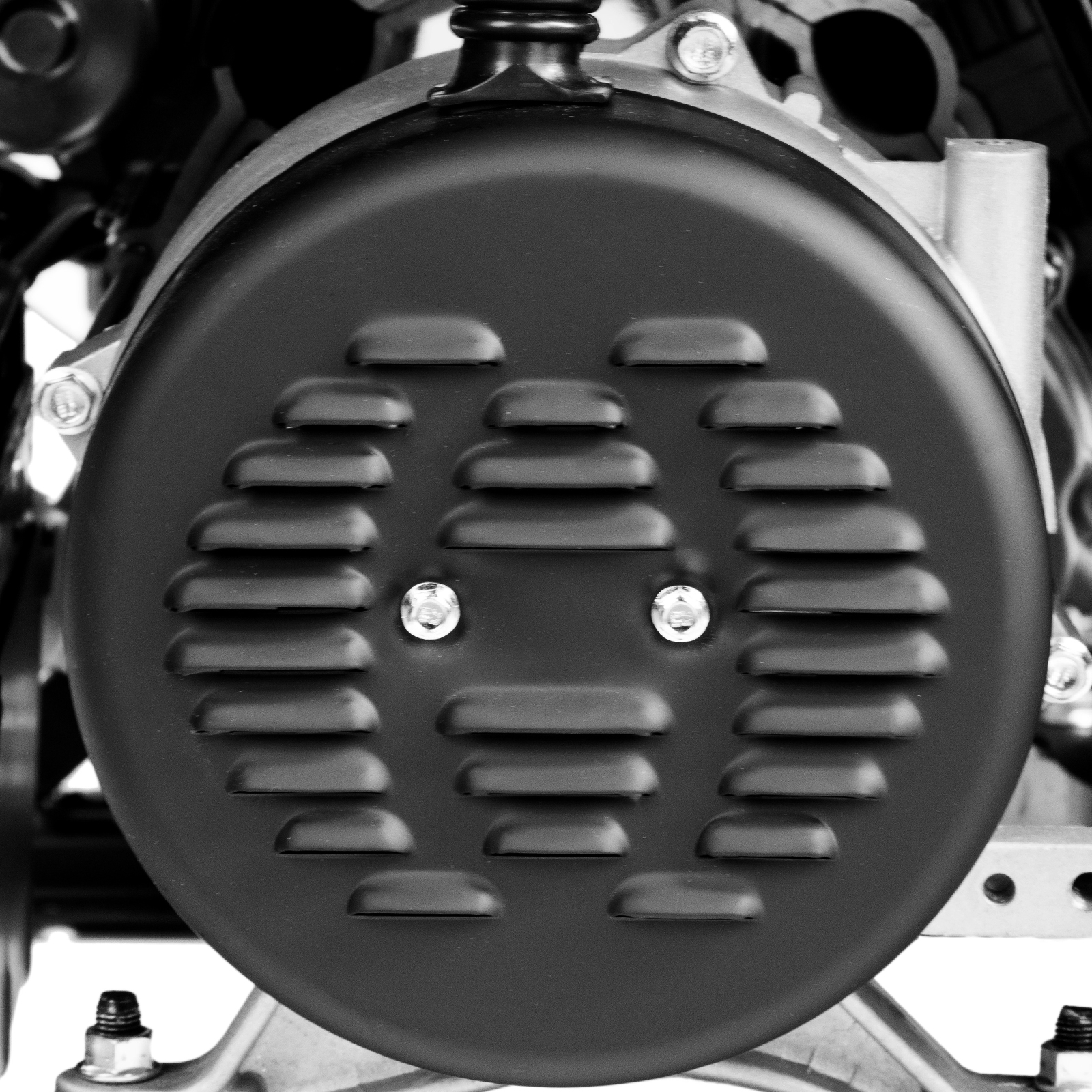 Генератор бензиновый PS 80 E-3, 6.6 кВт, 400 В, 25 л, электростартер Denzel 